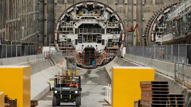 Sinkhole upends digging on troubled $26b road project