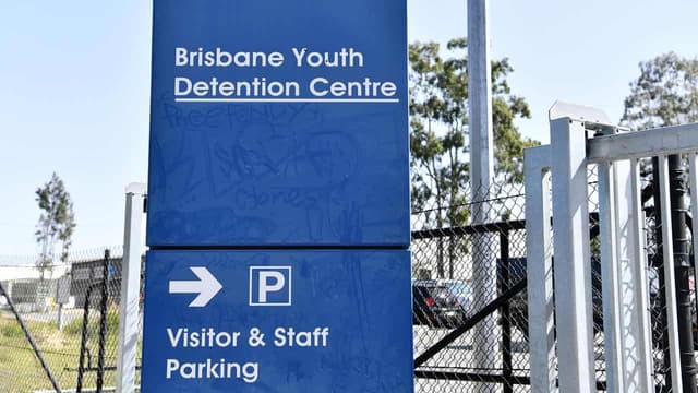 Kids being kept in cells with adults for weeks