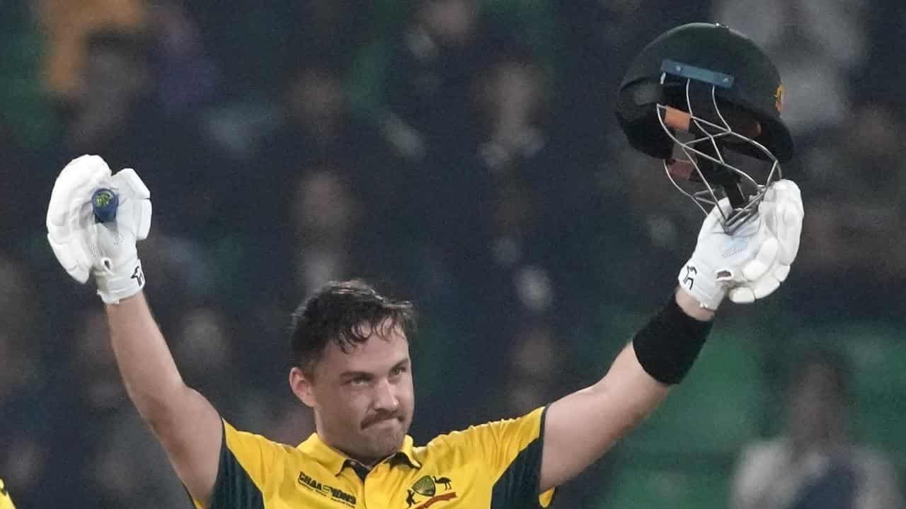 Inglis ton lifts Aussies to famous ODI win over England