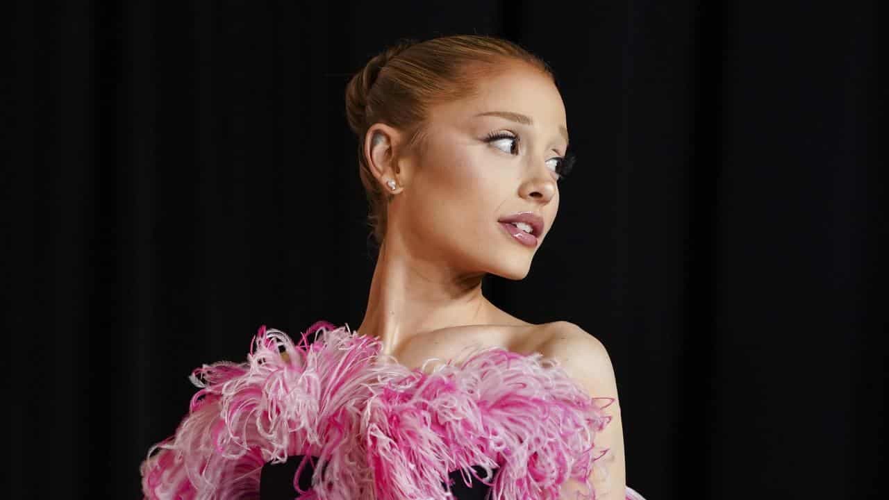 Chalamet, Grande and Moore mingle at Oscars dinner