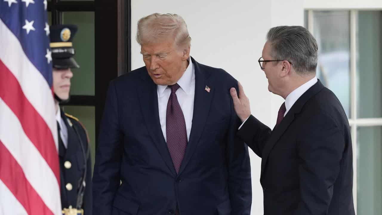 Trump dodges UK plea for Ukraine security guarantee