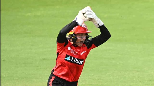 Australia's new wicketkeeper finally ends 10-year wait