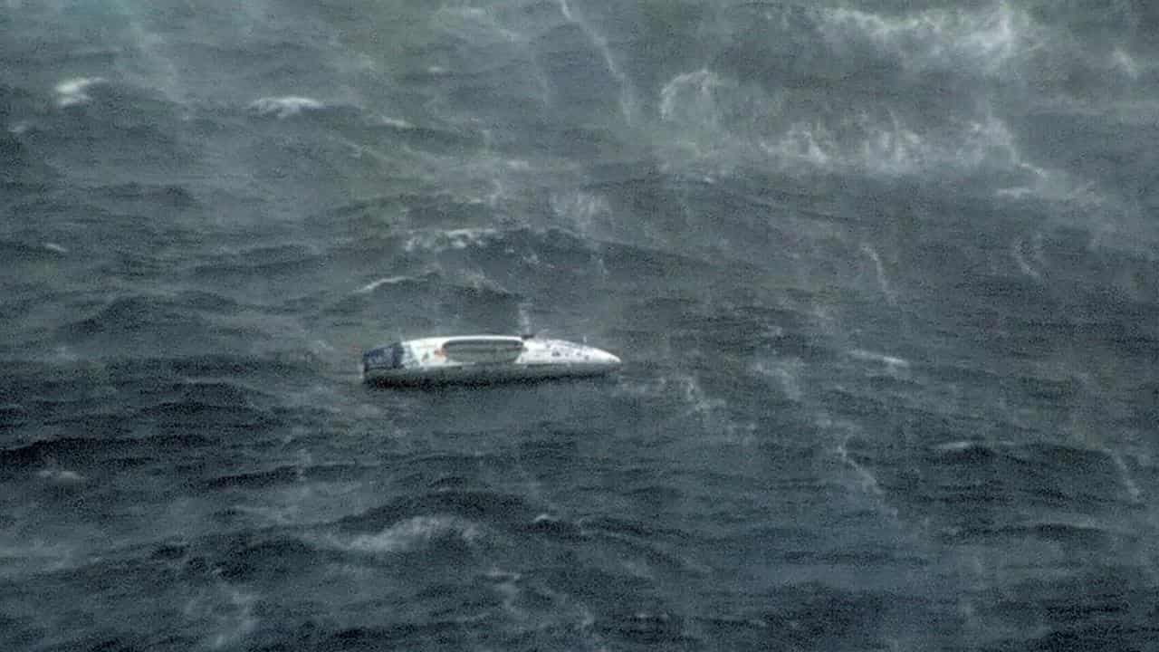 Cyclone-battered rower gets medical treatment