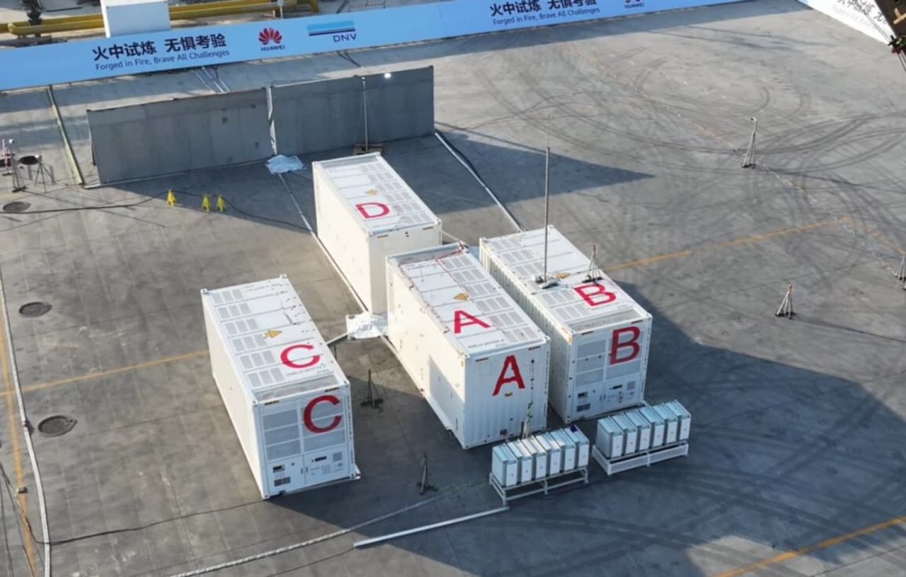 Huawei's Smart String & Grid Forming ESS Triumphs in Extreme Ignition Test