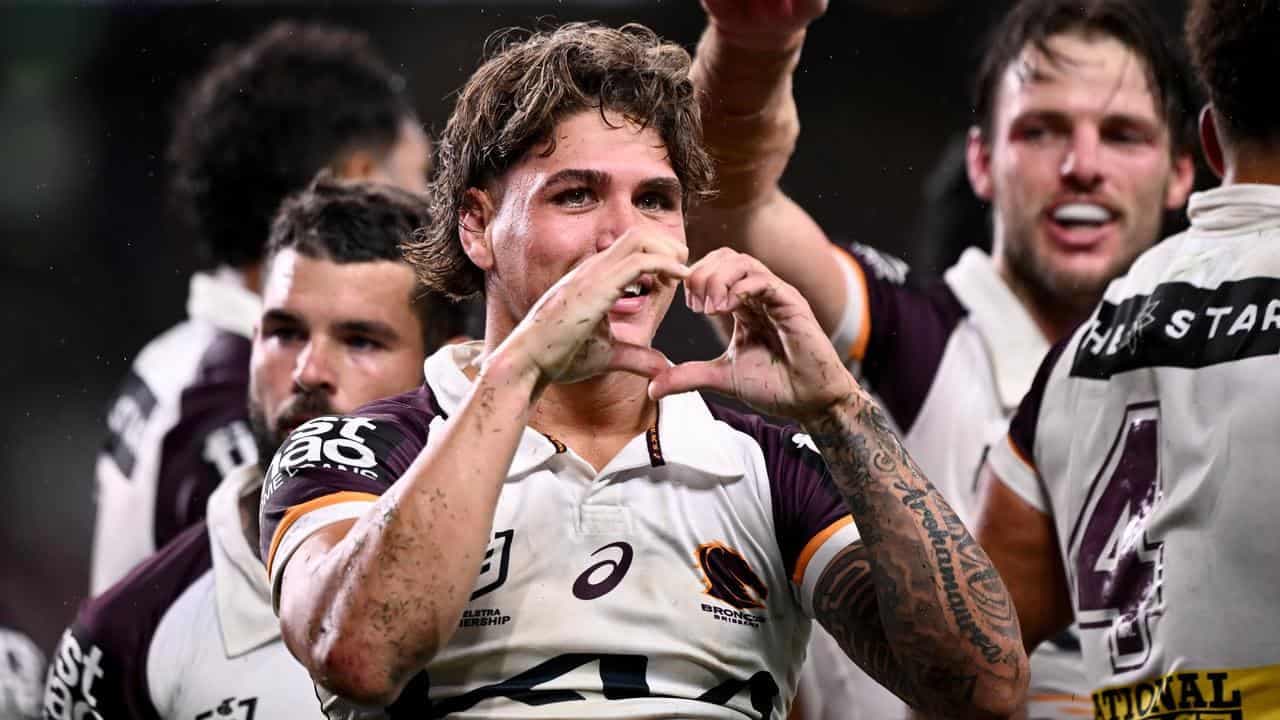 Broncos fly into Brisbane, beating Alfred and Roosters