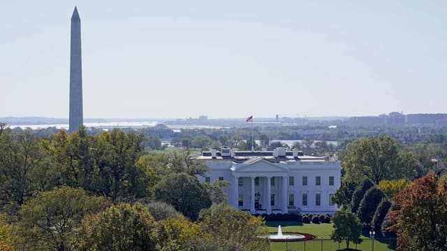 US Secret Service shoots 'armed' man near White House