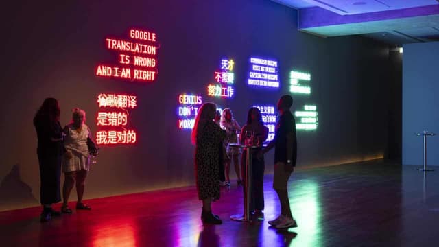 Video art gets the message across at Samstag show