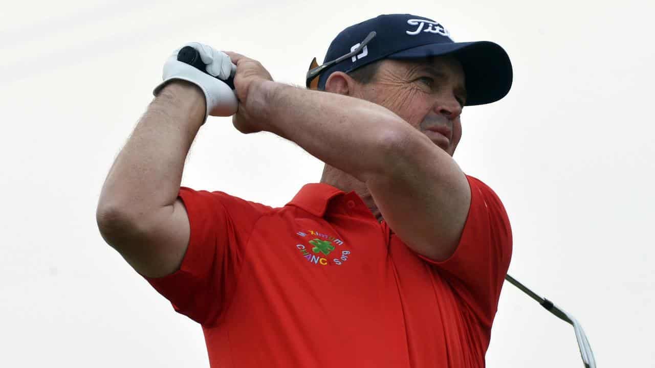 Aussie golfers Pampling, Chalmers lose out to a Kiwi