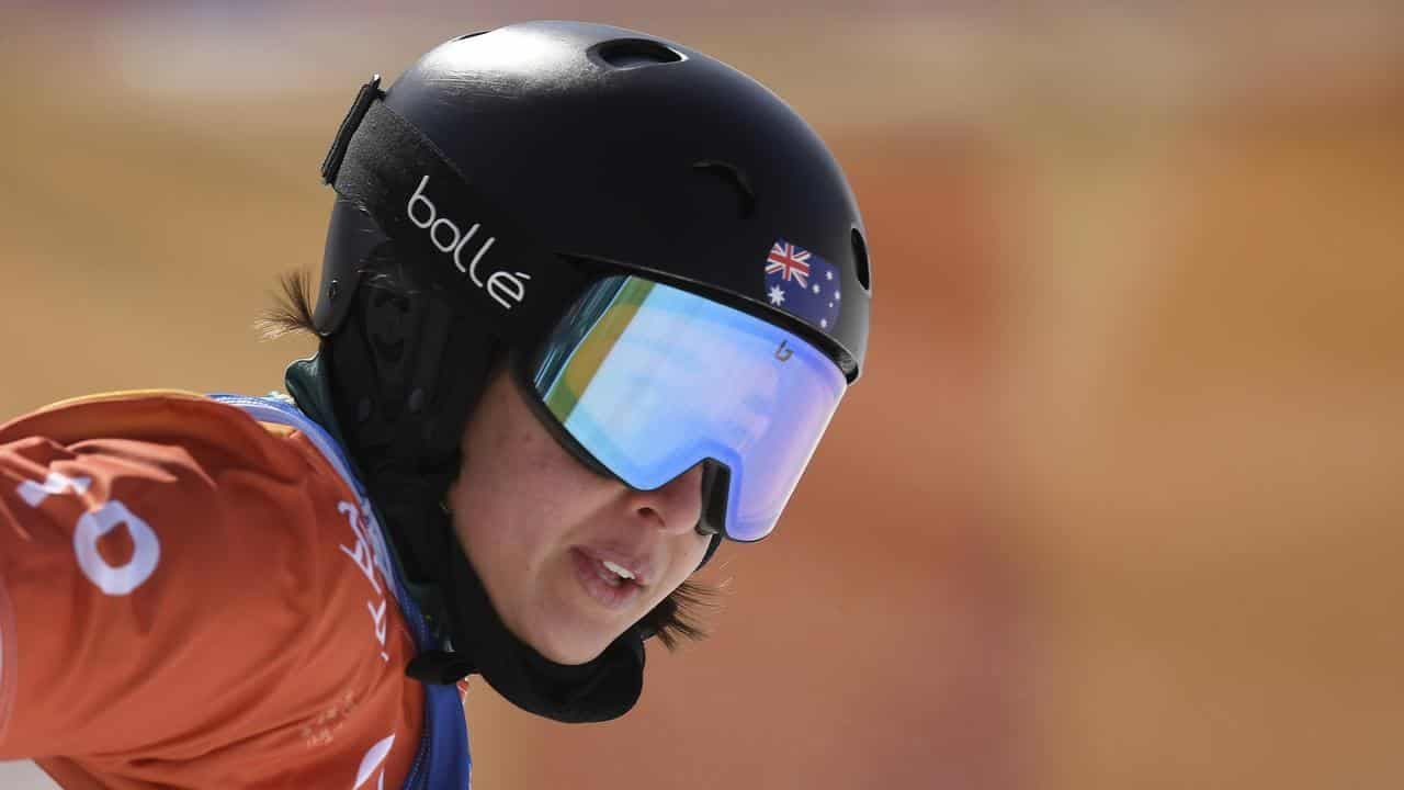 Broken back: Olympic snowboarder evacuated to Greece