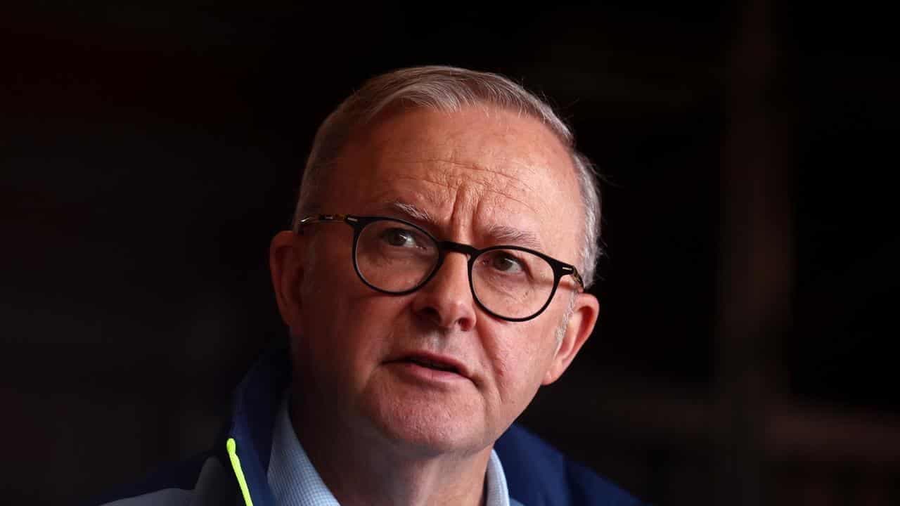 Labor edges ahead of coalition in Roy Morgan poll