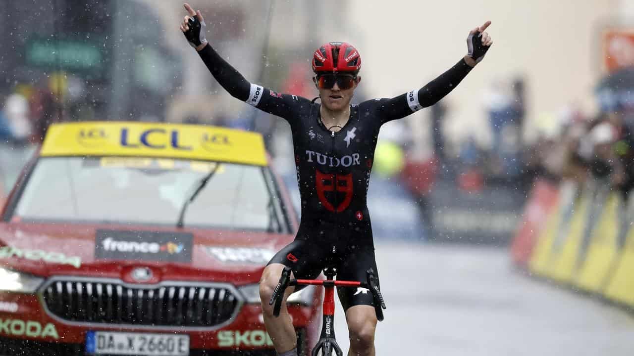 Aussie Storer wins in the snow in the 'Race to the Sun'