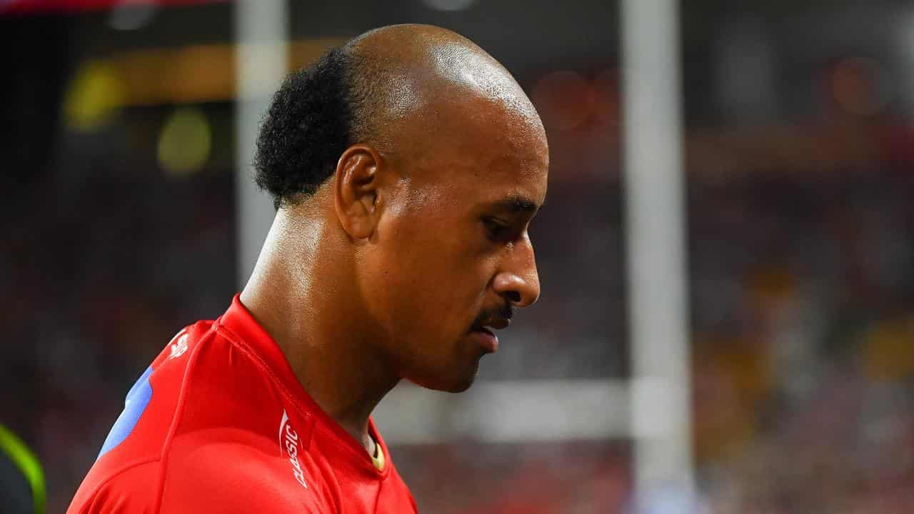 Dolphins veteran shoulders blame, but no panic at 0-2