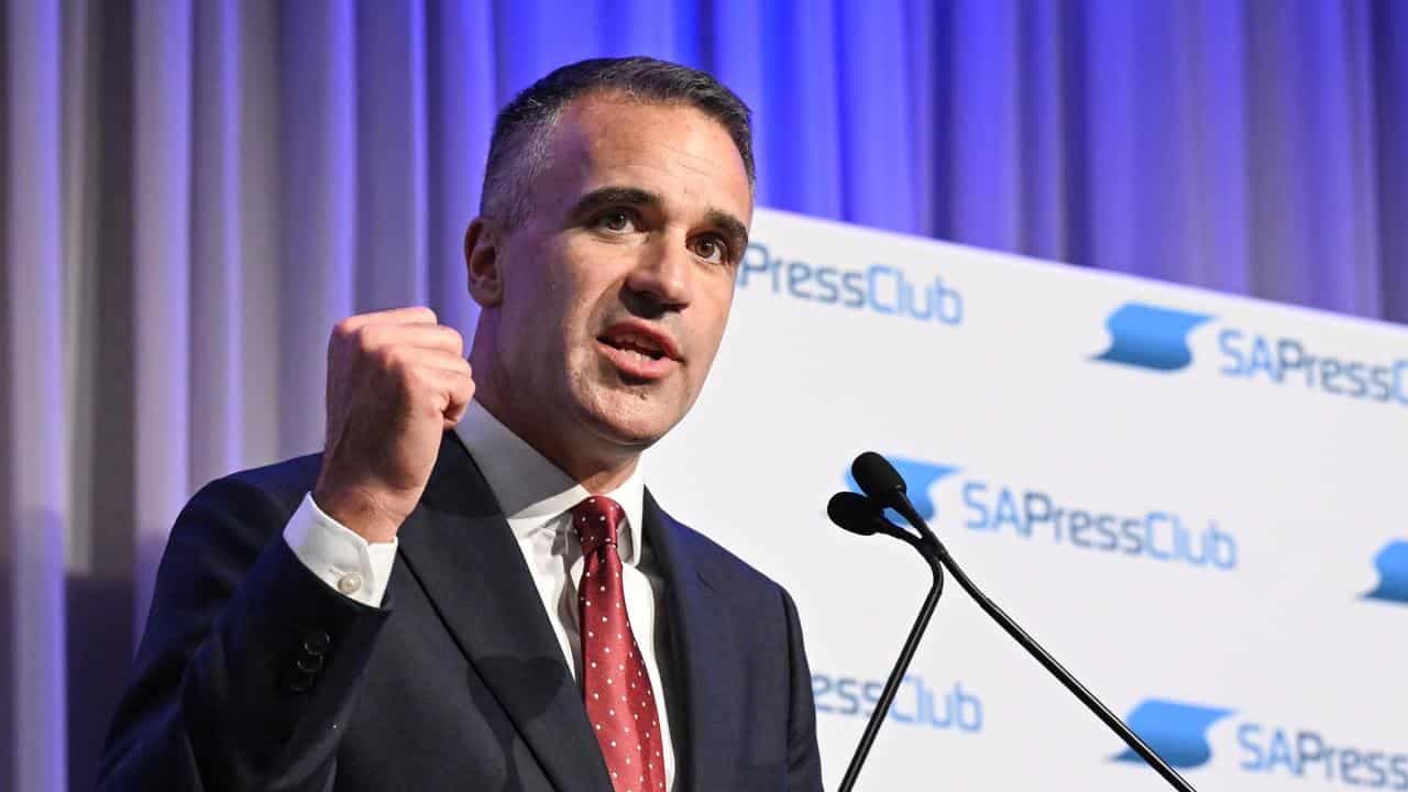 Premier trades blows with fledgling opposition leader