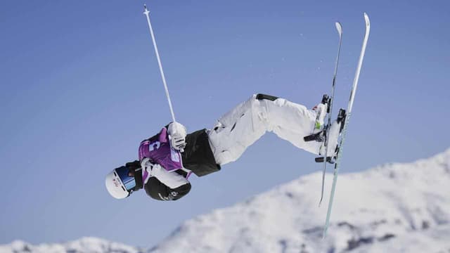 Aussie skier Graham crashes then becomes record breaker