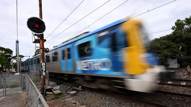 'Exit strategy' call amid doubt over rail loop benefits