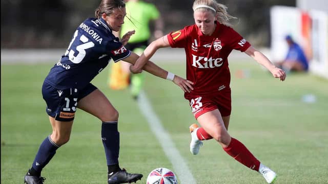 Worts double steers Adelaide past Brisbane