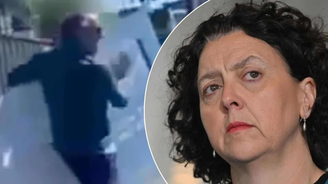 Teal MP, husband apologise after rival's sign removed