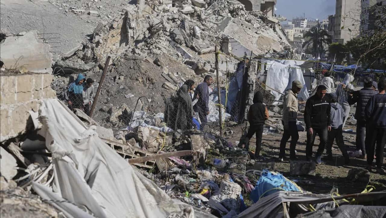 UN reduces staff in Gaza after workers come under fire