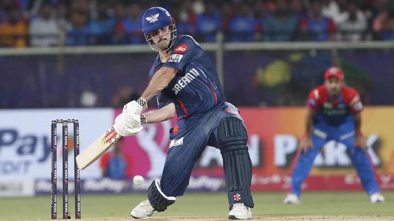 Marsh back with a bang but Starc gets last laugh in IPL