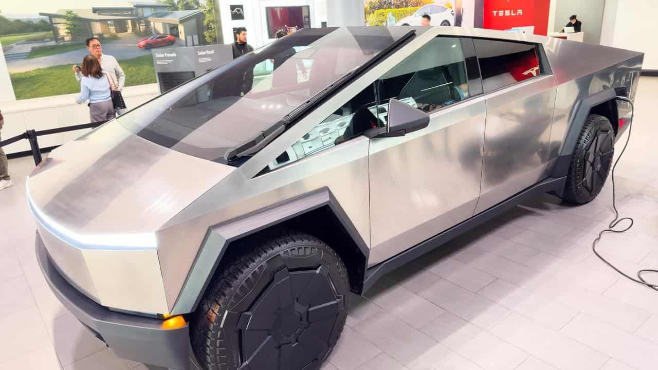 Tesla Cybertruck named the hero of motor show comeback