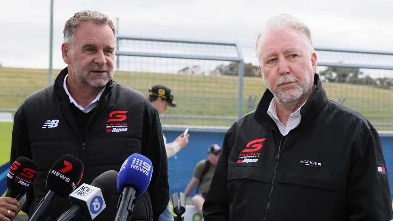 Supercars chief to vacate role in off-grid shake-up