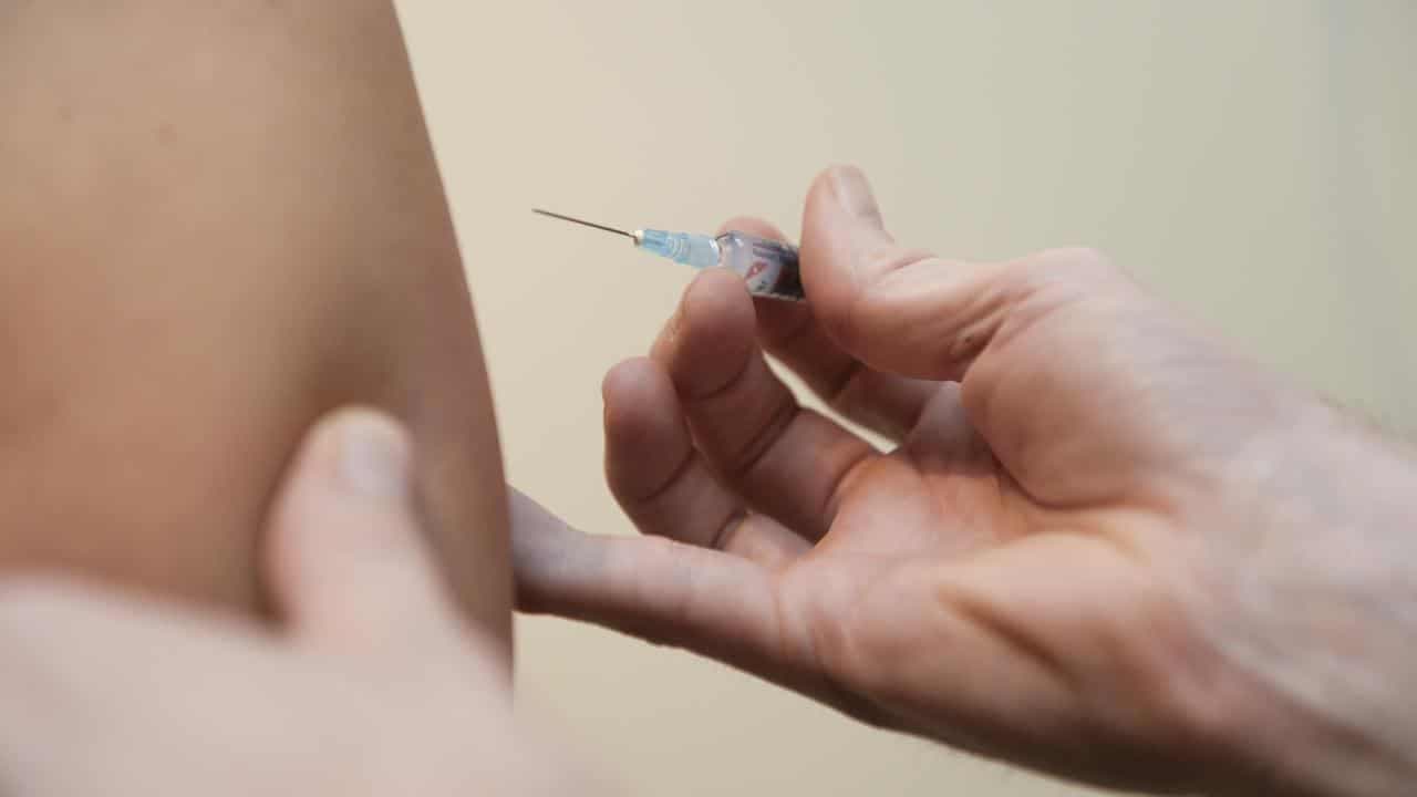 Researcher refutes false claim that study shows COVID shots cause AIDS