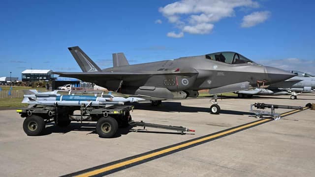 Air show braces for anti-war protests