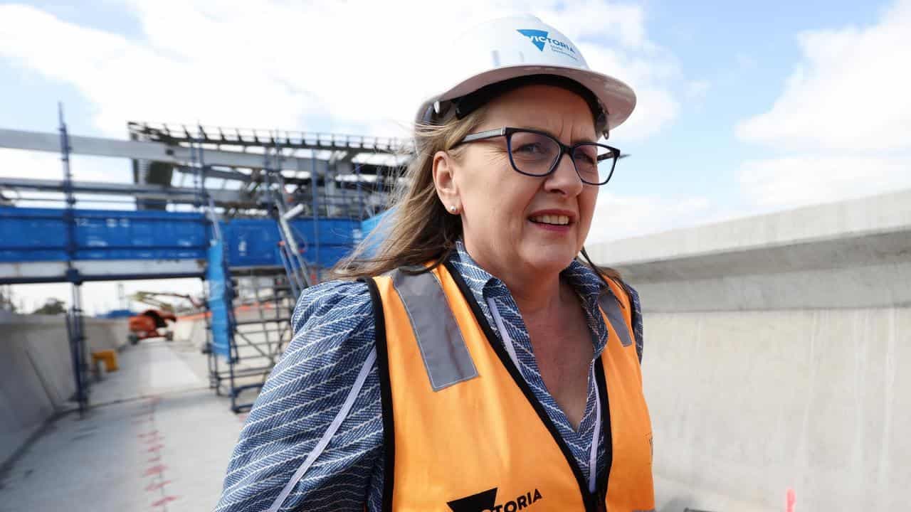 State chugs on with rail loop despite no budget top-up