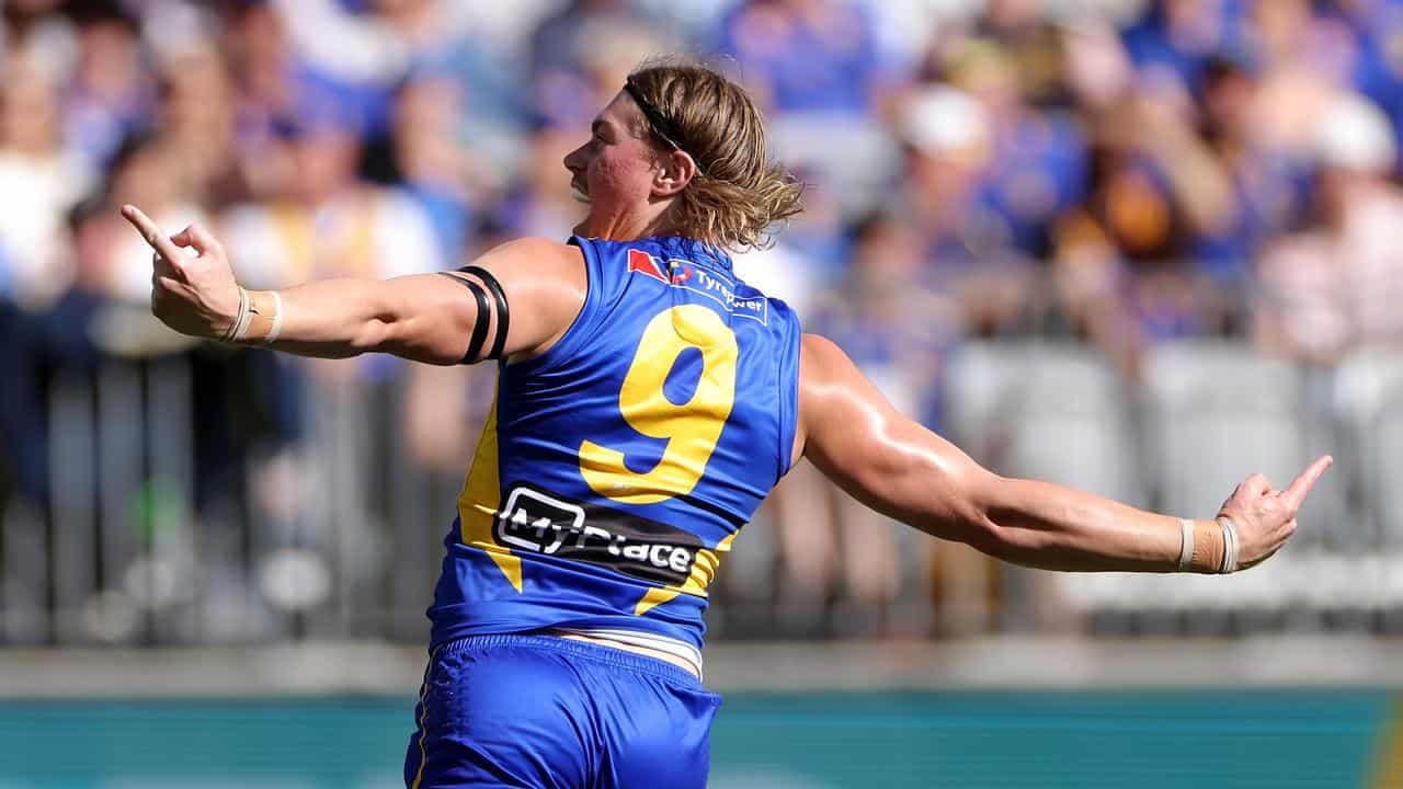 Eagles star Reid fined for misconduct over gesture