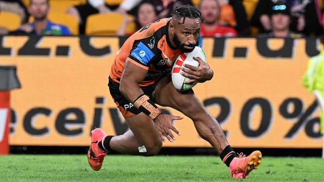 'One of the greatest': PNG trailblazer Olam retires