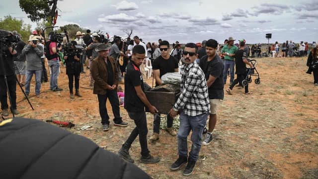 Court tosses last-ditch bid to block Mungo Man reburial