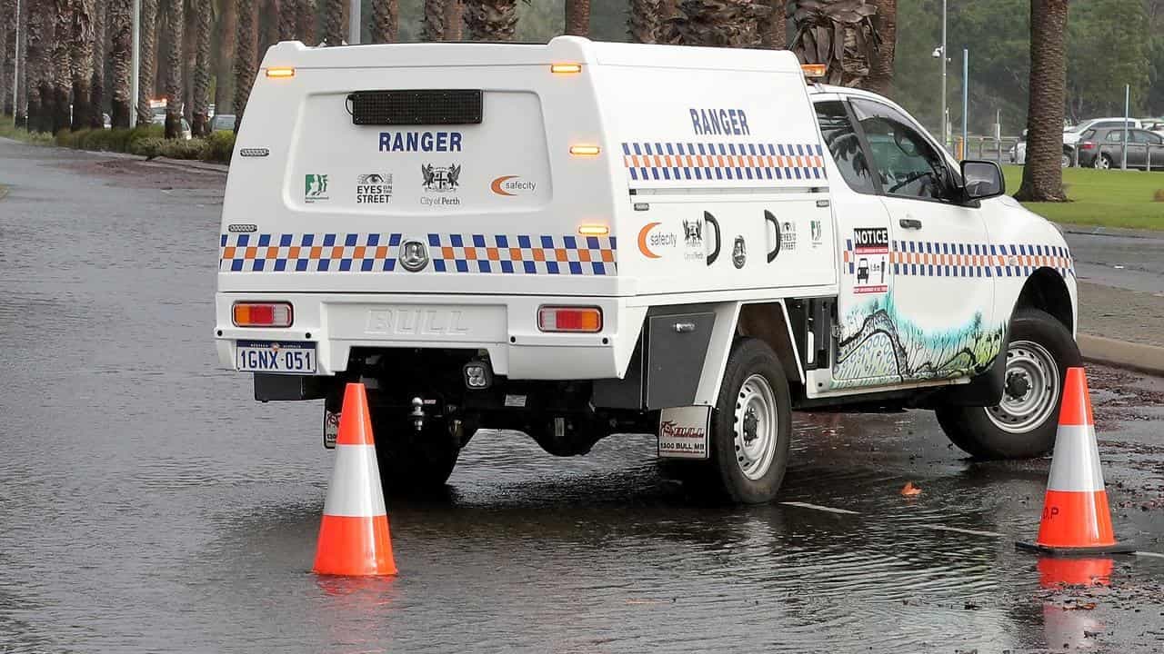 Flood alerts as Tropical Cyclone Dianne makes landfall