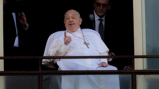 Doctor cites Pope Francis' truly surprising improvement