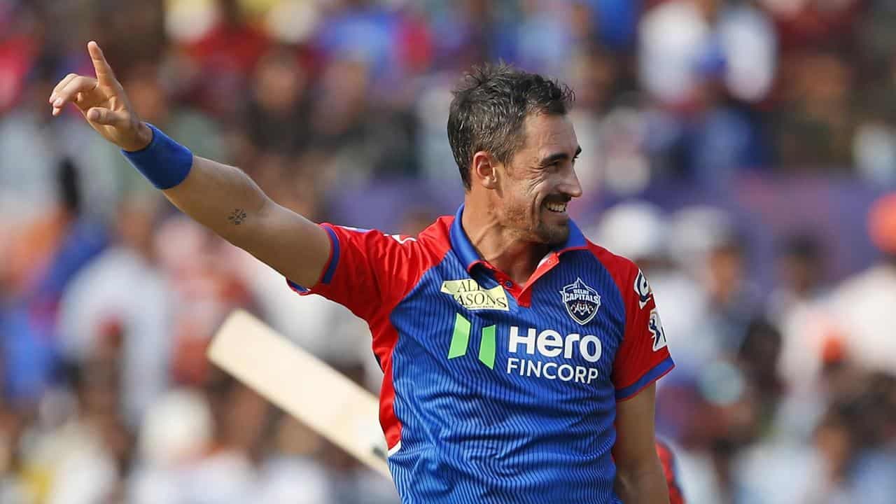 Starc takes five as he wins IPL showdown with Cummins