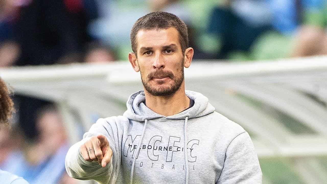 Kerr's Chelsea held by West Ham but stay top of WSL