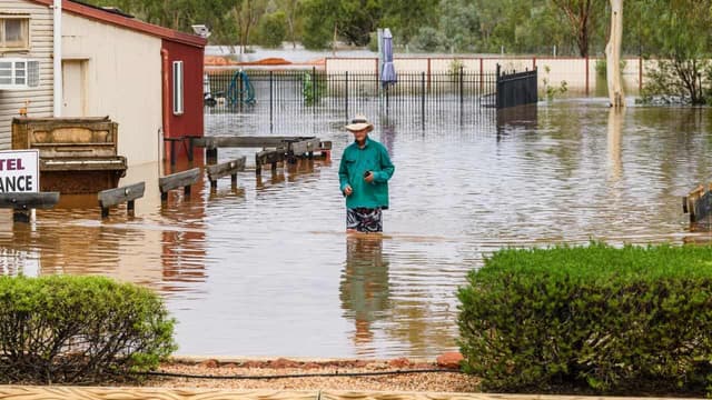 'Double the size of Victoria': flooding threat spreads