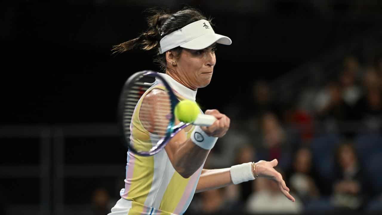 Tomljanovic recovers, into Charleston Open second round