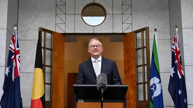 Australian flag falsehoods target Albanese's election announcement