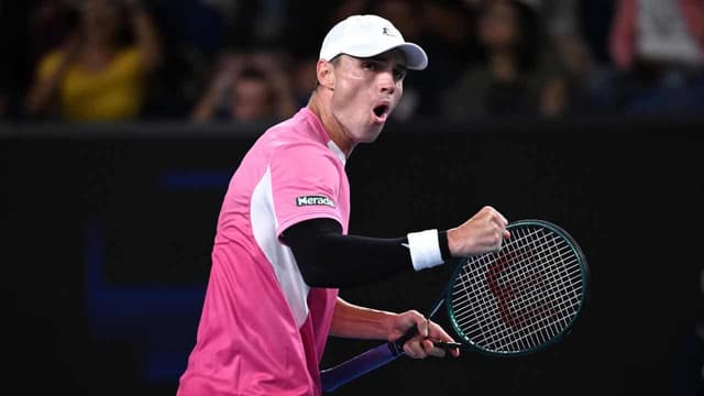 O'Connell beats Lajovic to ease into claycourt campaign