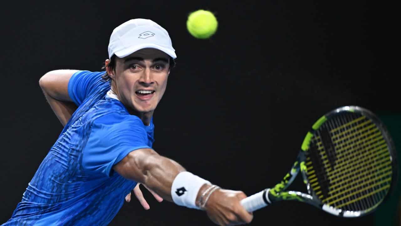 Walton prevails on tough day for Aussies in Houston