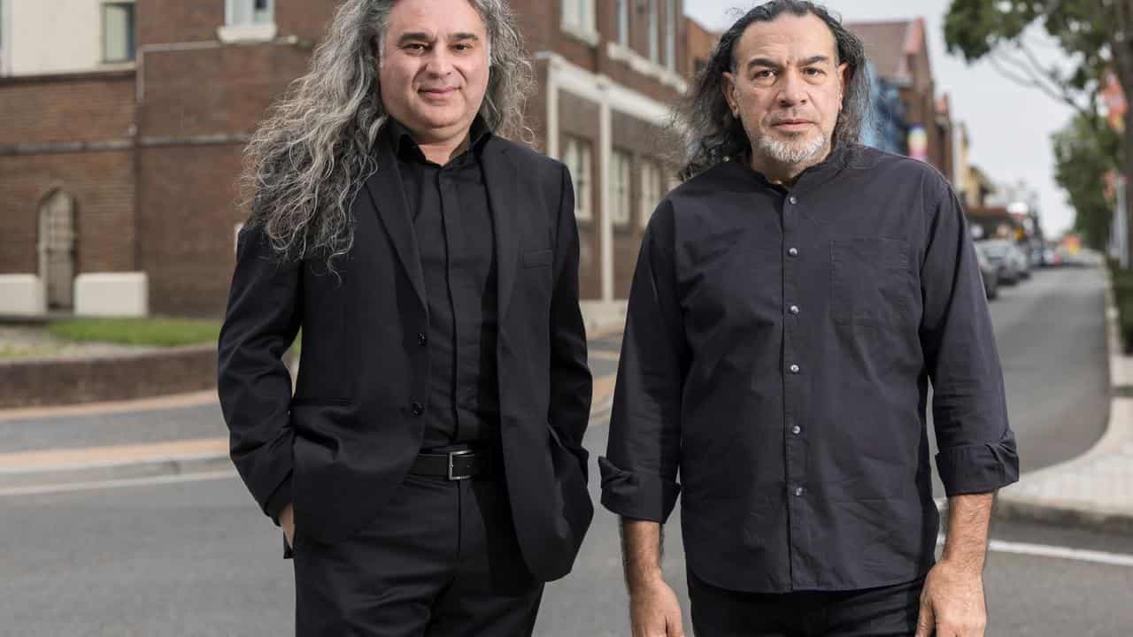 Restore Venice artist's name or be sued, says gallerist