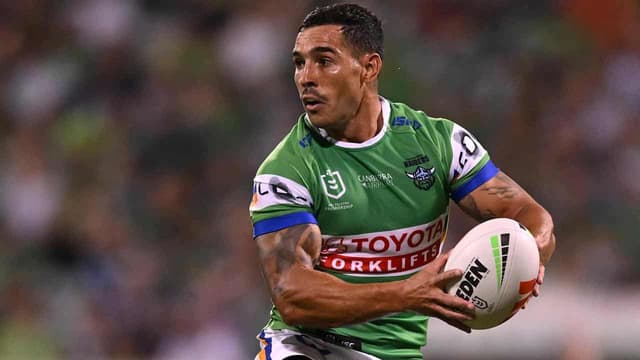 Raiders taking star half's contract talks to the wire