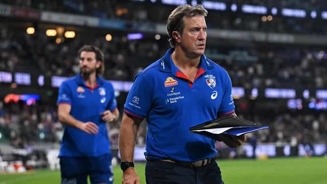 'We feel helpless': Dogs coach Beveridge slams AFL