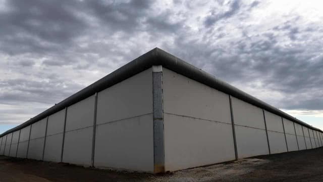 Mould leaves new prison cells empty during crime crisis