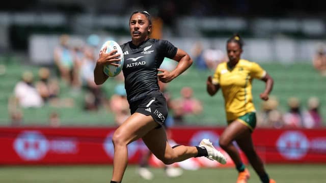 Aussie women win silver, Fiji men Singapore 7s gold