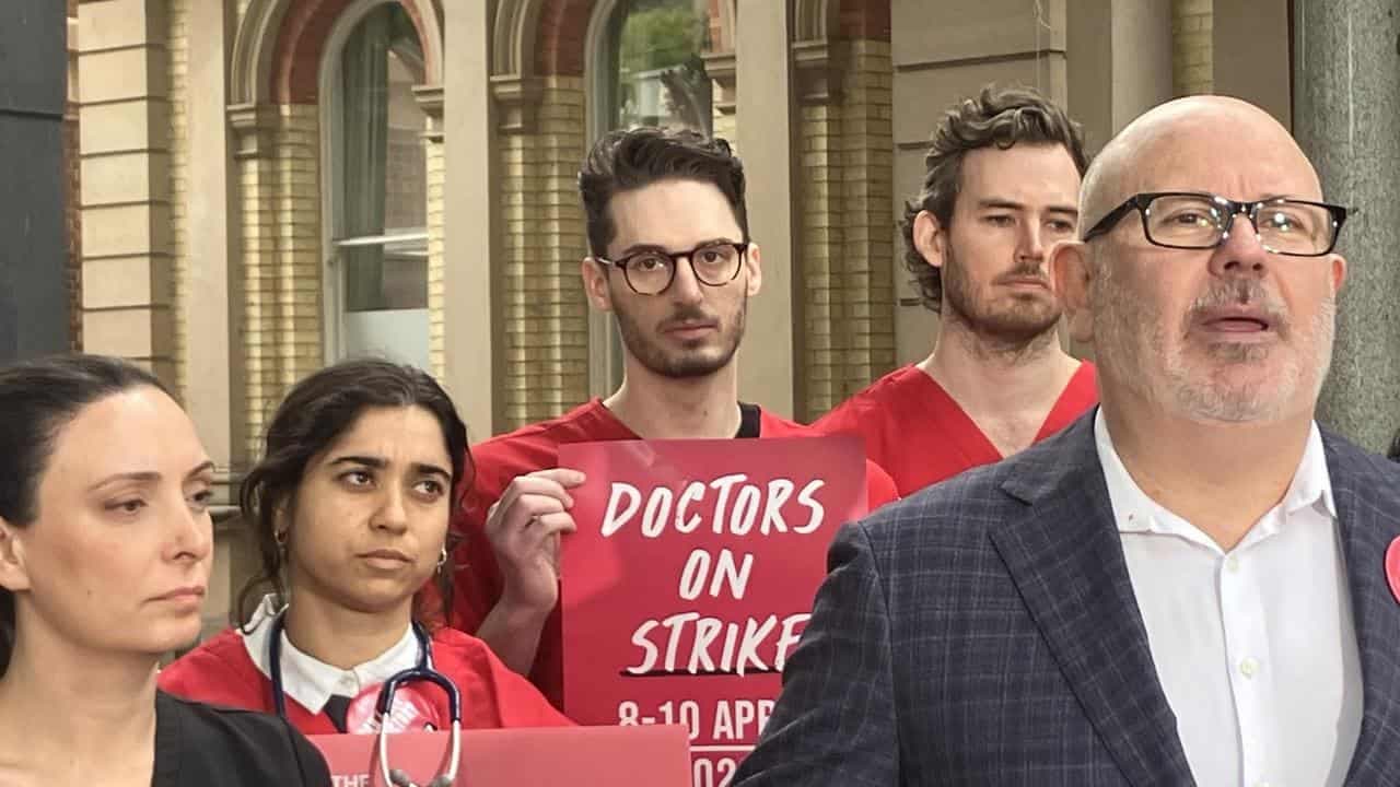 Strike 'dangerous for patients', risky for doctors