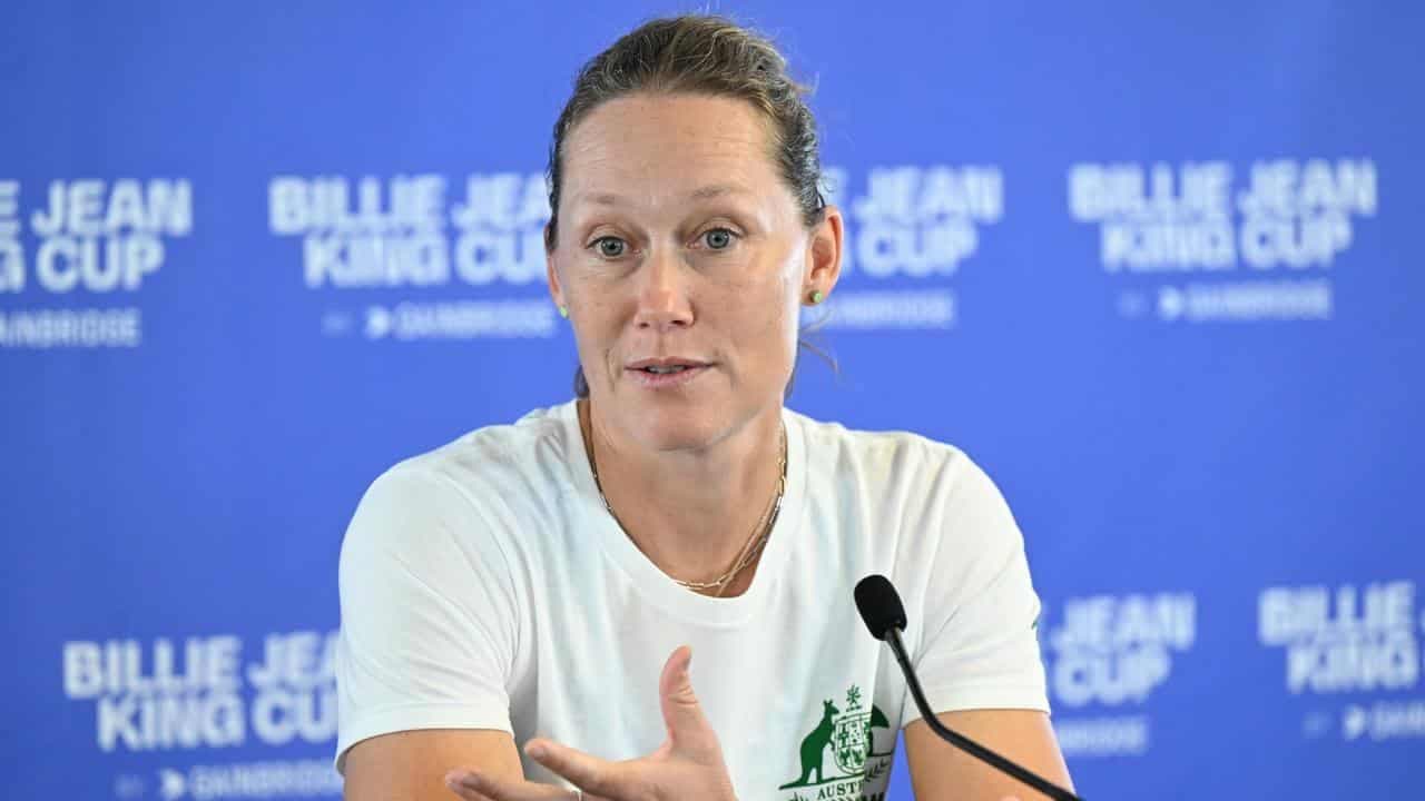 Stosur's Cup selection dilemma as Australia eye finals