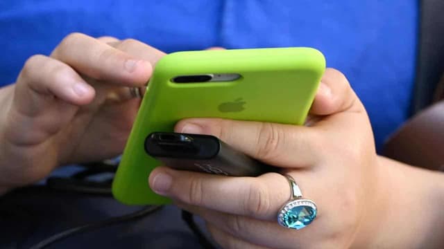 Dating app sex assaults rise but victims face hurdles