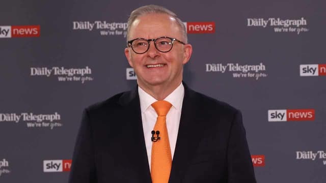 PM wins first election campaign debate against Dutton