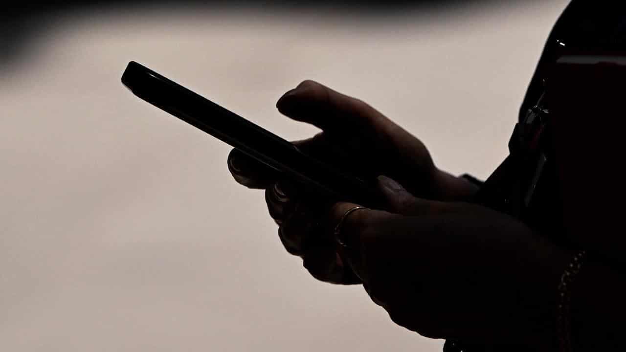 Parent warning as child predators lurk on dating apps